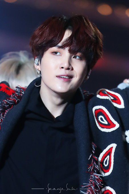 BTS_TAEHYUNGO's tweet photo. You're so strong I know so live your life like a fighters💜 https://t.co/XiCdSP2EIl