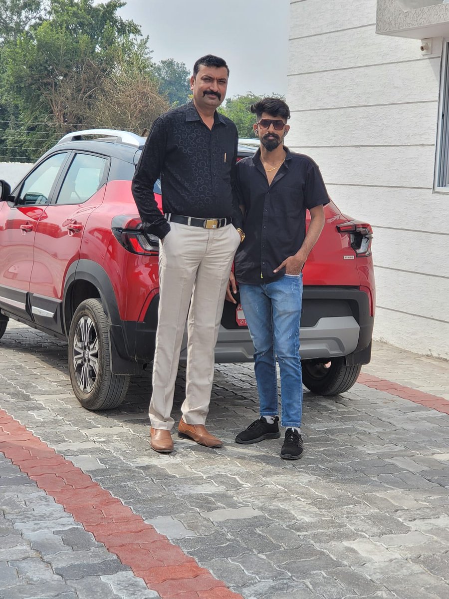 _krunal_288's tweet photo. Wishing you a very happy birthday mamu!
God bless you with long life and good health.
@Ajay_Darji_
#happybirthdayajaydarji https://t.co/JGdORnieQh