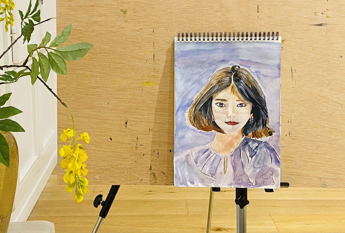 vot_ien's tweet photo. 水彩画 若い女の子

フィギュアを描くのは初めてですが、とても大変な作業です。 チュートリアルがなく、ただコピーしているだけなので、もっと練習して上達したいです☺️ https://t.co/O9E9FUpiiR