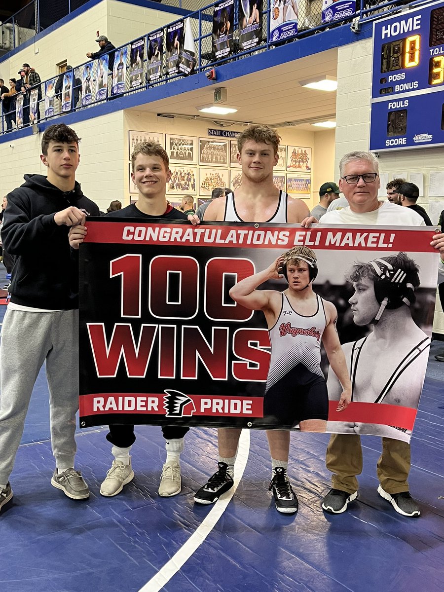 rachaelmakel's tweet photo. Eli got his 100 wins tonight! ❤️🖤 https://t.co/7yW9VLuIxr