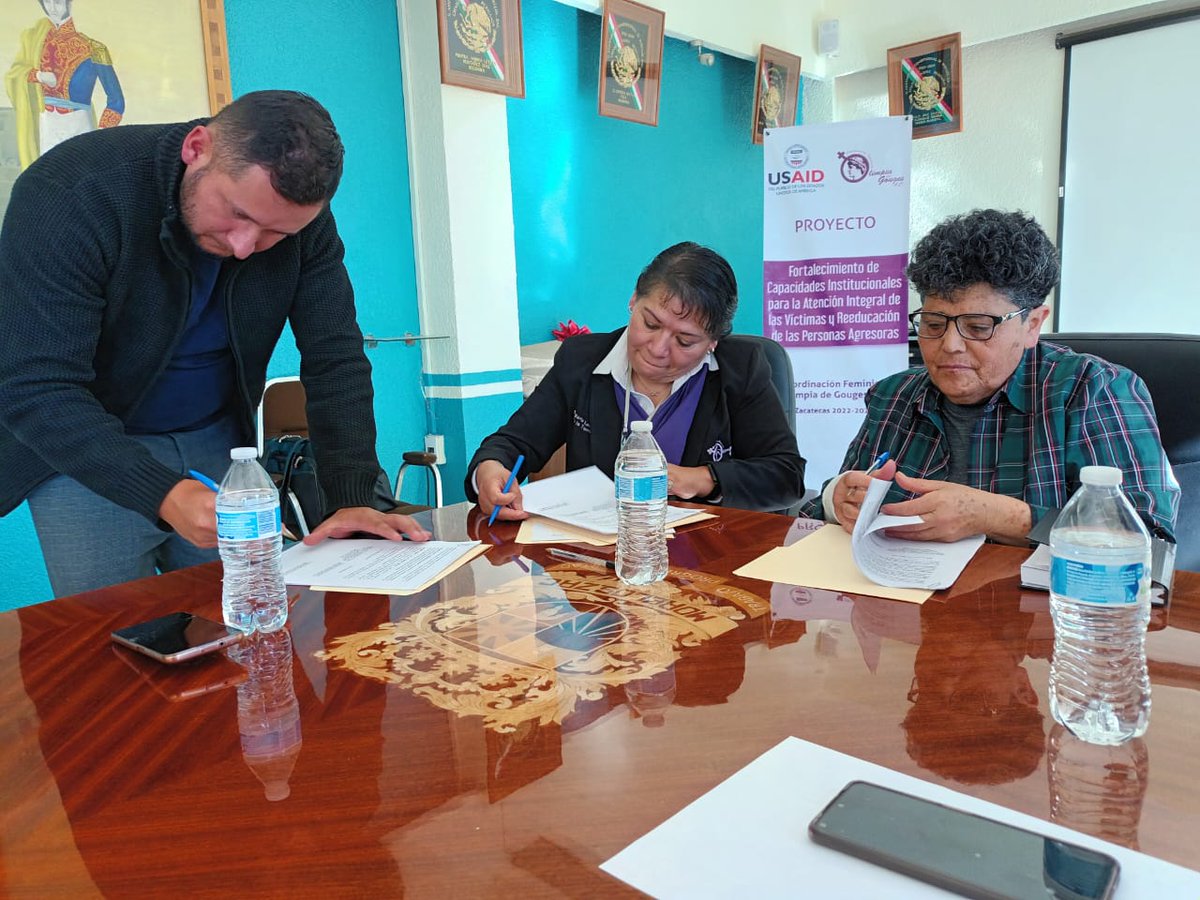 GougesAc's tweet image. Firma Convenio colaboración entre la  Coordinación Feminista Olimpia de Gouges y el Ayuntamiento de Morelos, Zacatecas para el proyecto denominado “Fortalecimiento de Capacidades Institucionales para la Atención Integral de las Víctimas y reeducación de las Personas Agresoras”.