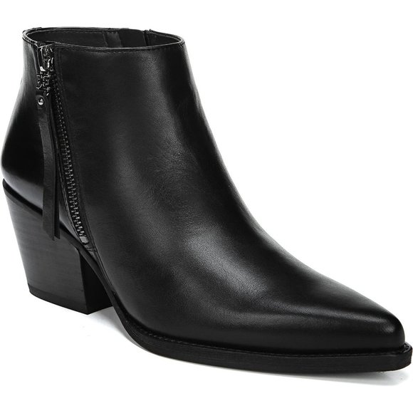 BoBlake20712955's tweet photo. So good I had to share! Check out all the items I'm loving on @Poshmarkapp from @DesignerCloset5 #poshmark #fashion #style #shopmycloset #blondo #samedelman: https://t.co/pUYLnfsrIP https://t.co/7V5pKc2FO6