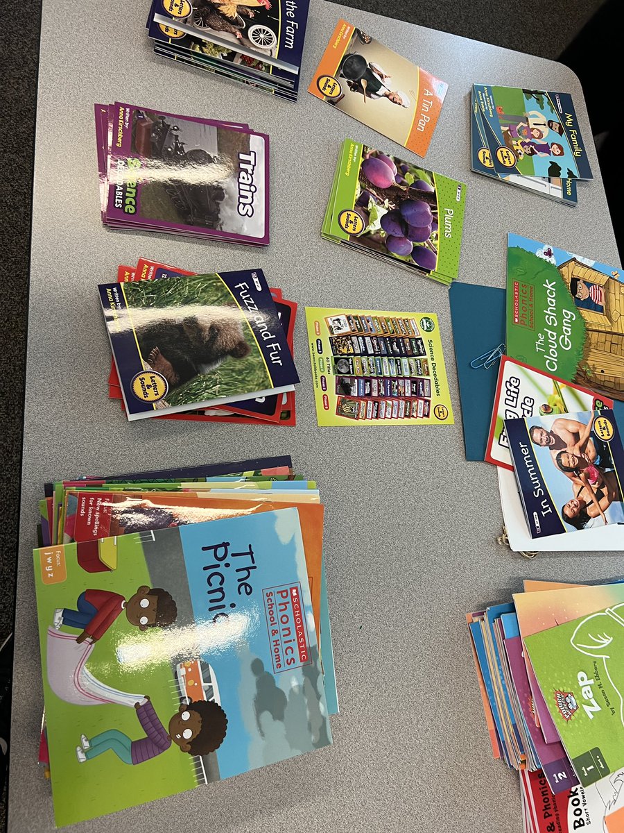 “Decoding is the secret sauce to skilled reading. It's the ability to USE all the foundational skills to achieve fluent reading.” Today out FDK and primary educators spent time learning about how, when and why to use Decodable texts <a href="/TVDSBLiteracy/">TVDSBLiteracy</a> <a href="/JeffBruce11/">Jeff Bruce</a> <a href="/MWrightMustangs/">MaryWrightPS</a>