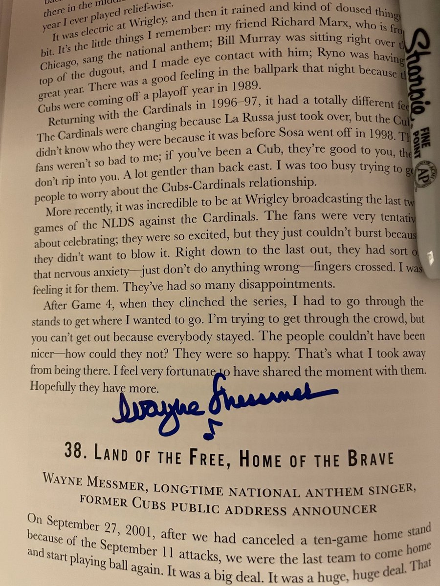 CubsCentury's tweet photo. Off to a great start at #CubsCon getting storytellers to sign their stories - @Club400cubscave and @WayneMessmer. #Cubs https://t.co/psf0PbN1c8