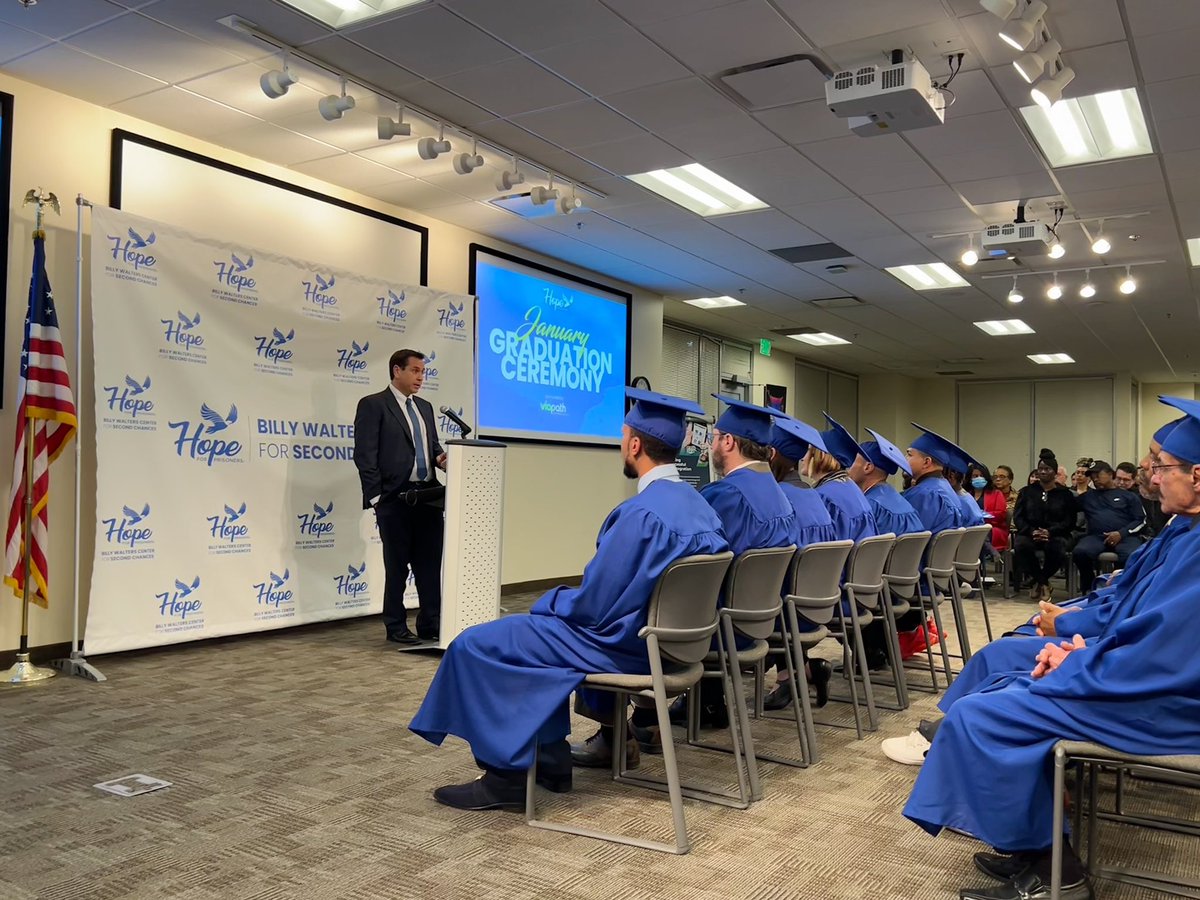 Congratulations to the 41 HOPE for Prisoners graduates! I’m so proud to be joining the first ceremony of the new year tonight.   Thank you to @JonDPonder and @hope4prisoners1 for all your work to help formerly incarcerated individuals find success.