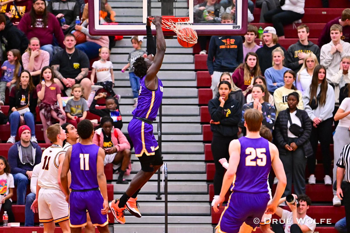 HT: 24-24 <a href="/ankenyhawkhoops/">Ankeny Basketball</a> is tied with Waukee … here are some highlights .. <a href="/devonakers881/">Devon Akers</a> <a href="/Johnson1Carson/">Carson Johnson</a> <a href="/lioaguirre11/">Lio Aguirre</a> <a href="/BiliewOmaha/">Omaha Biliew</a>  ..<a href="/Ankeny_Hawks/">Ankeny High School Activities</a>