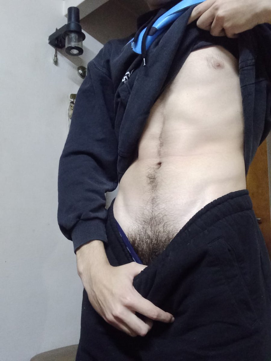 rl_rl23's tweet photo. 😜Como me veo? Quieren ver mas? Manden al dm
😜How so i look? Wanna see more? Go to my dms

#gay #gaynude #gaynsfw #gaymen #gaytrade #nude #gaydm #paja https://t.co/ySo14DDodx