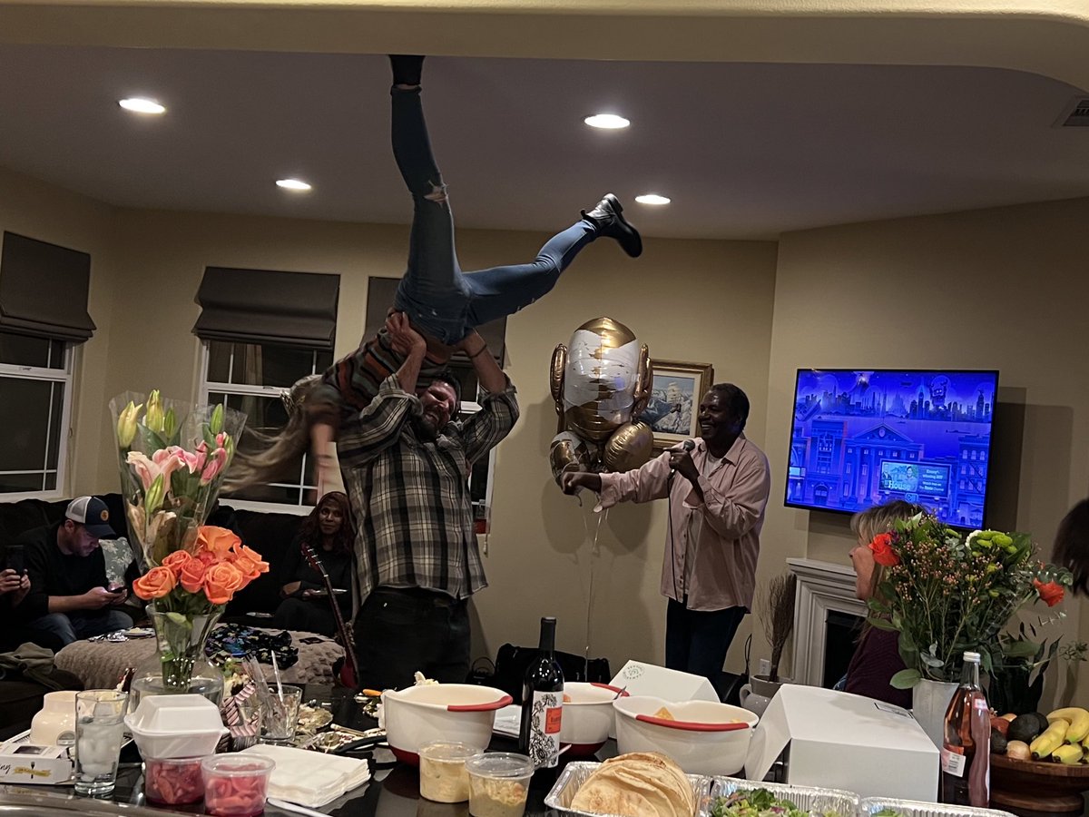 Dawn Megli tweet media