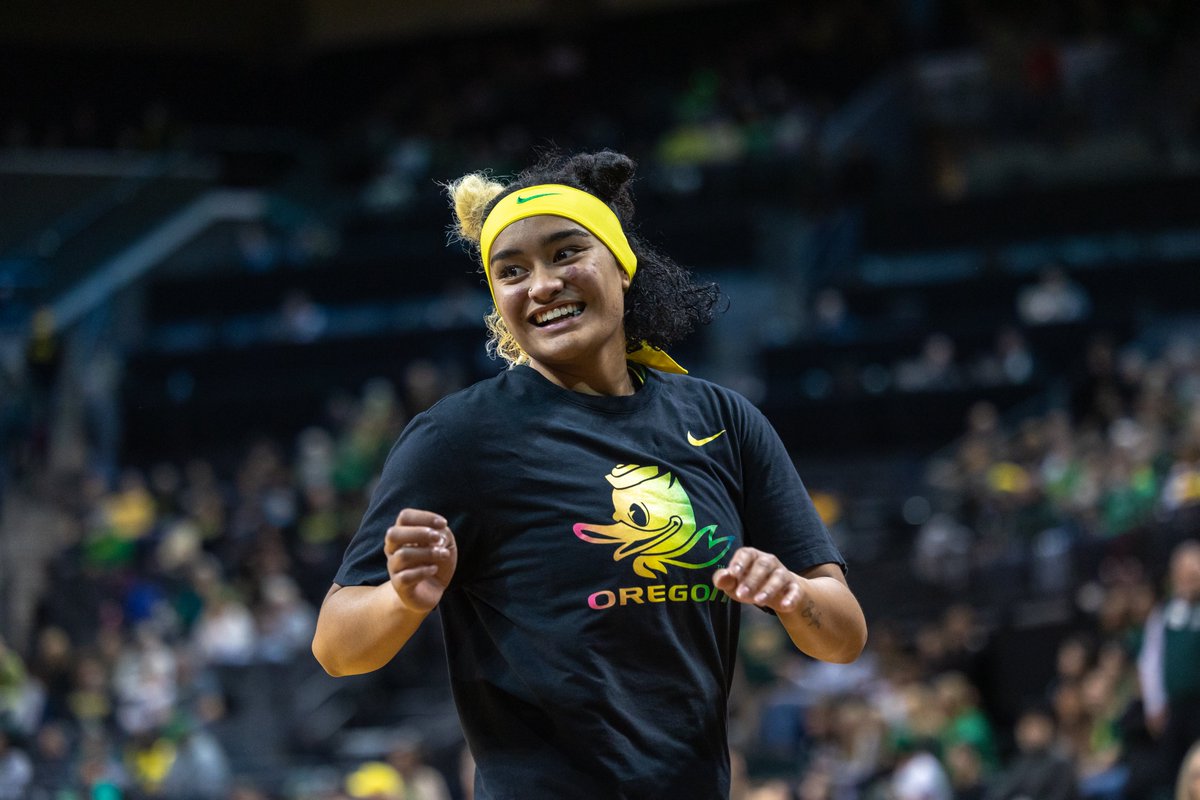 OregonWBB's tweet photo. Be Proud. Be Ready.
#GoDucks ๐ณ๏ธโ๐ https://t.co/QdTnpWpPl8