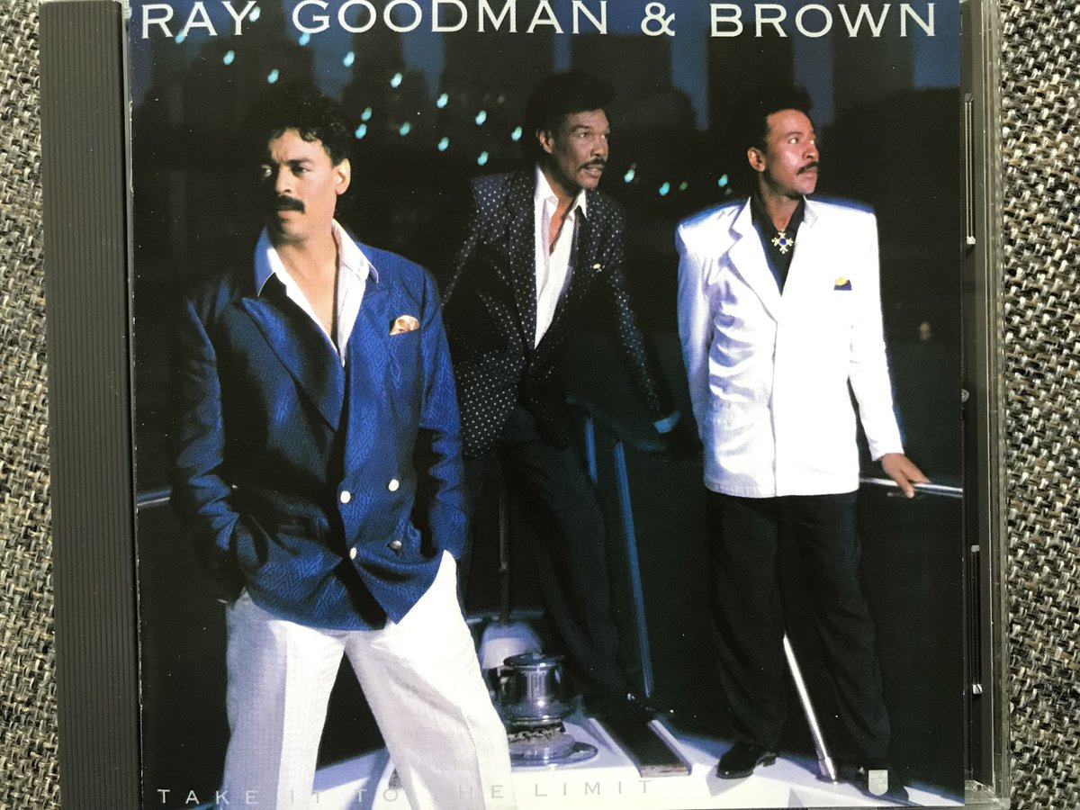 chokaihiryu's tweet photo. Take It to the Limit / Ray, Goodman &amp; Brown (1986)
Take It to the Limit 
https://t.co/mMxf5ab0v4 
#Soul  #RayGoodmanBrown #TheMoments https://t.co/Y3hIjWZ8y9