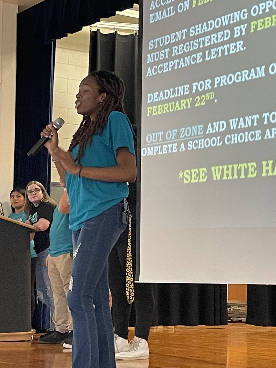 TLMcCann_VCSCTE's tweet photo. @SharksAHS visit to Campbell MS today!!! #FinsWayUp https://t.co/dNcXMs0Zyo