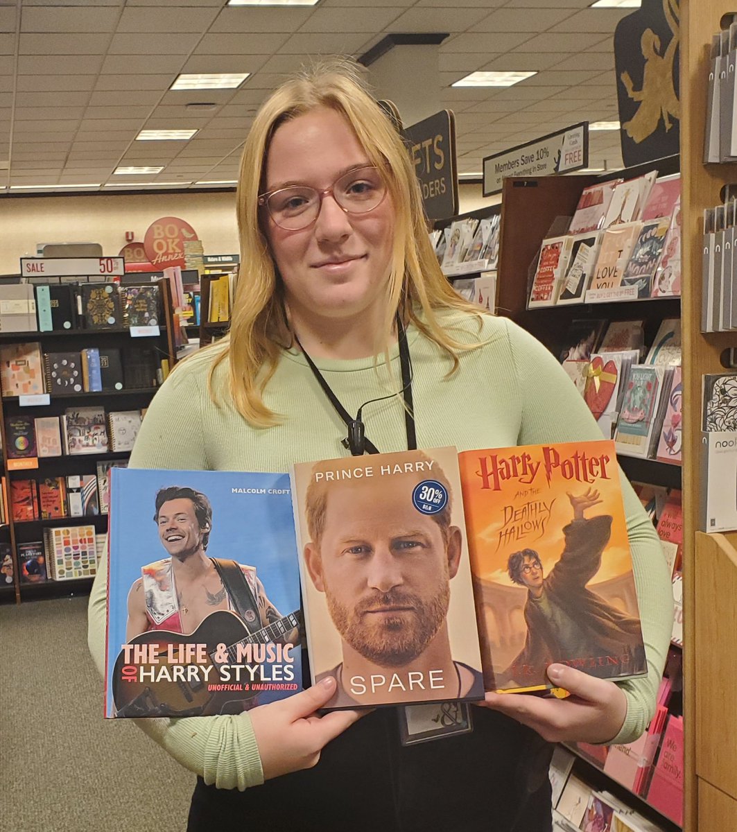 We've got a bit of a "Harry" situation after the holidays. Are you partial to any particular Harry? 

#harrystyles #princeharry #harrypotter #spare #harry #harryupdates #deathlyhallows #lifeandmusic #harrywho