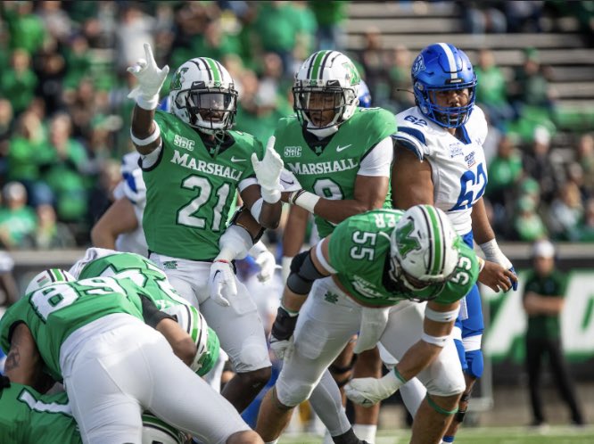 #AGTG Blessed to Receive my First offer from Marshall University ⚪️🟢 #WeareMarshall @CoachLGuidry <a href="/HerdFB/">Marshall Football</a> <a href="/coachshaver19/">Mark Shaver II</a>