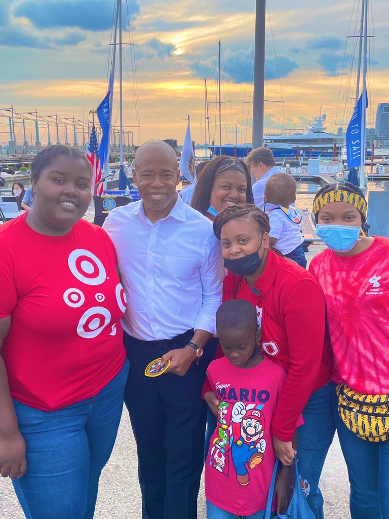 Andrew M. tweet media