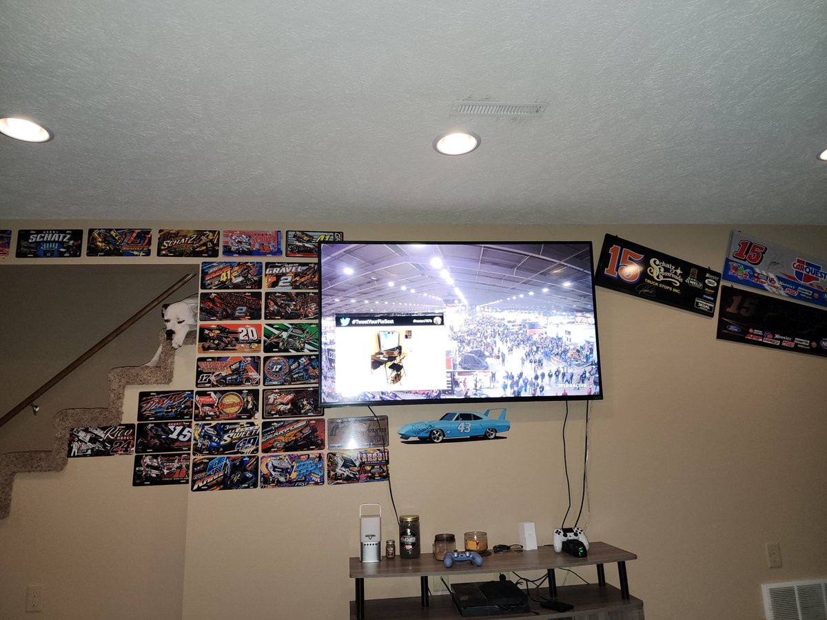 LawlerRobin's tweet photo. #tweetyourfloseat @FloRacing https://t.co/JeV4MNBrtq