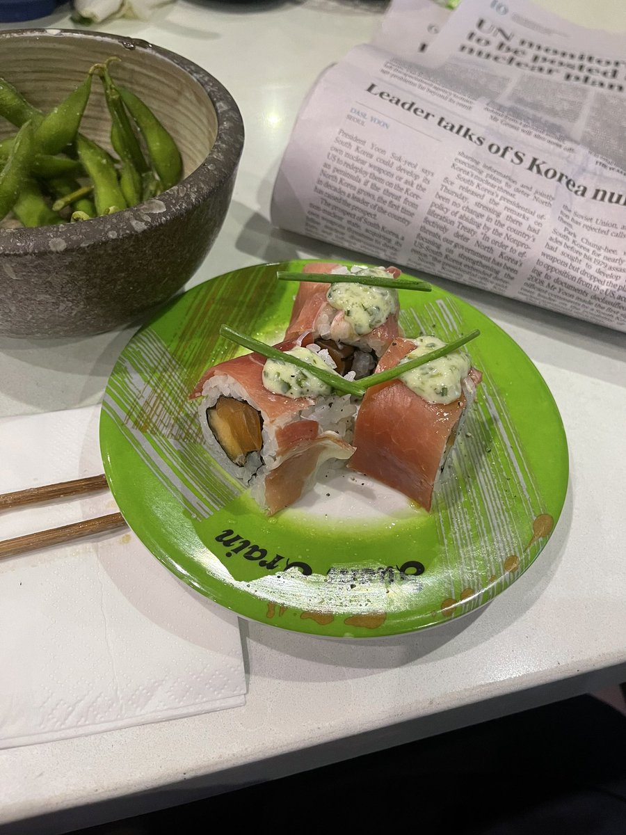 Prosciutto, salmon and melon sushi with a bit of pesto, talk about fusion! #sushitrain