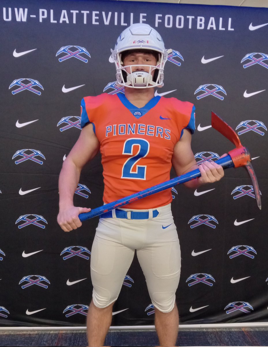 Martin_mcd20's tweet photo. I had an amazing visit at the University of Wisconsin-Platteville today‼️ It was great to meet and talk with all the coaches! ⛏️⛏️ @CoachSheehan12 @Ryan_Munz @CoachBauder5 @UWPlattFootball @RduttonRich @Coach_Living @GrissomRecruits https://t.co/1BruMnrN4W