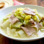 仕事帰りで疲れているようなときでも作れそう!電子レンジで作れる、豚バラ肉×白菜レシピ!