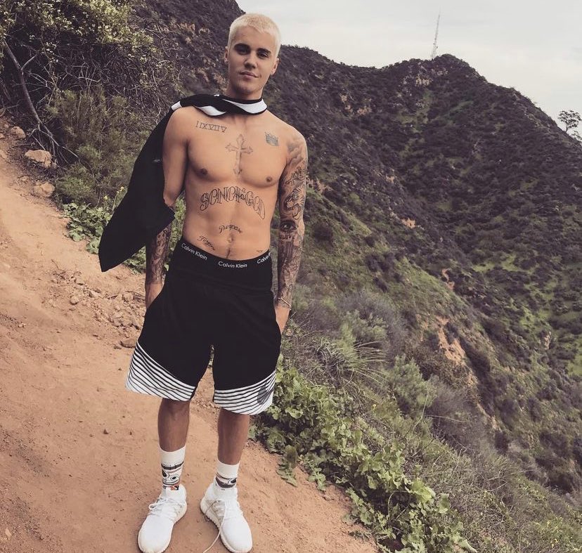 feelsbieberhode's tweet photo. tudo bem q ele sempre foi gostoso mas o buzztin…… ele tava tao surreal https://t.co/wqnGjhx946