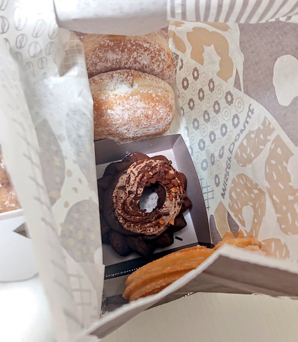 ミスタードーナツ欠乏症になったので
一杯食べます 