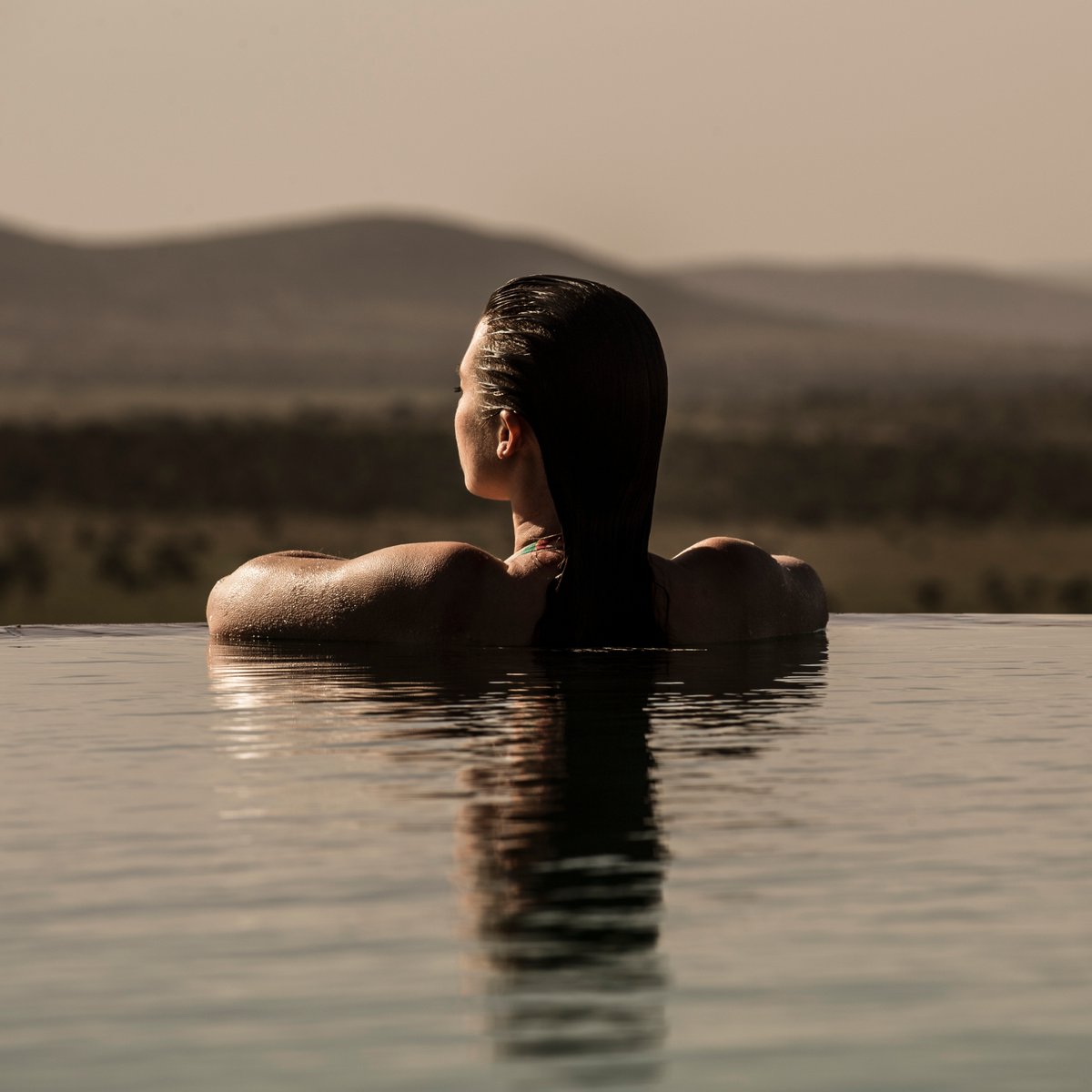 OlarroK's tweet photo. Soak in savannah’s beauty while swimming in our infinity pool.

#privateconservancy #luxurysafari #safarikenya #travelafrica #wildlifeafrica #masaimara #privatesafari #mara #kenya #adventure #africa #safarilodge #africansafari #olarrolodge #olarroplains https://t.co/SGjMMpnZCC