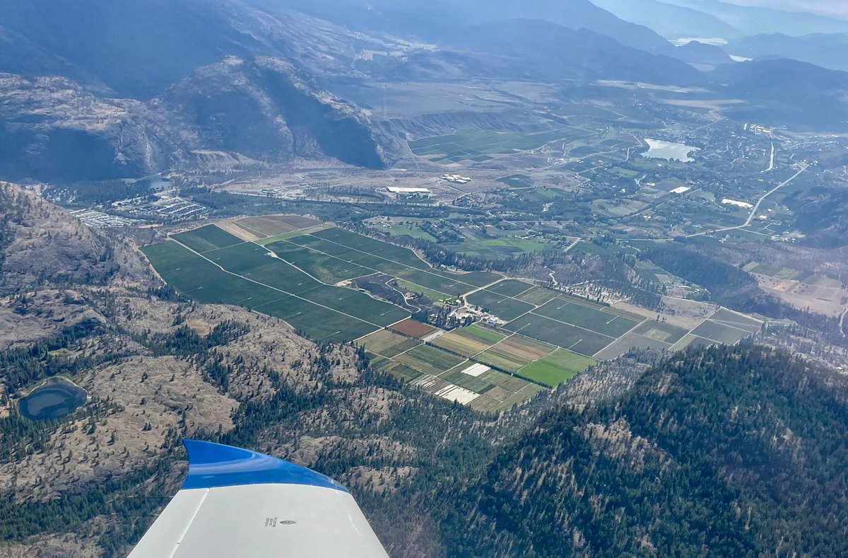 Lancair CFZID in BC showing off the new Friedel wingtips.  Replacement takes 2-3 days see lancairtalk.net for details.