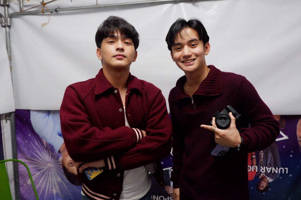 seansuaIs's tweet photo. hello ace and clint 🤍✨ https://t.co/SiQckuNQgL