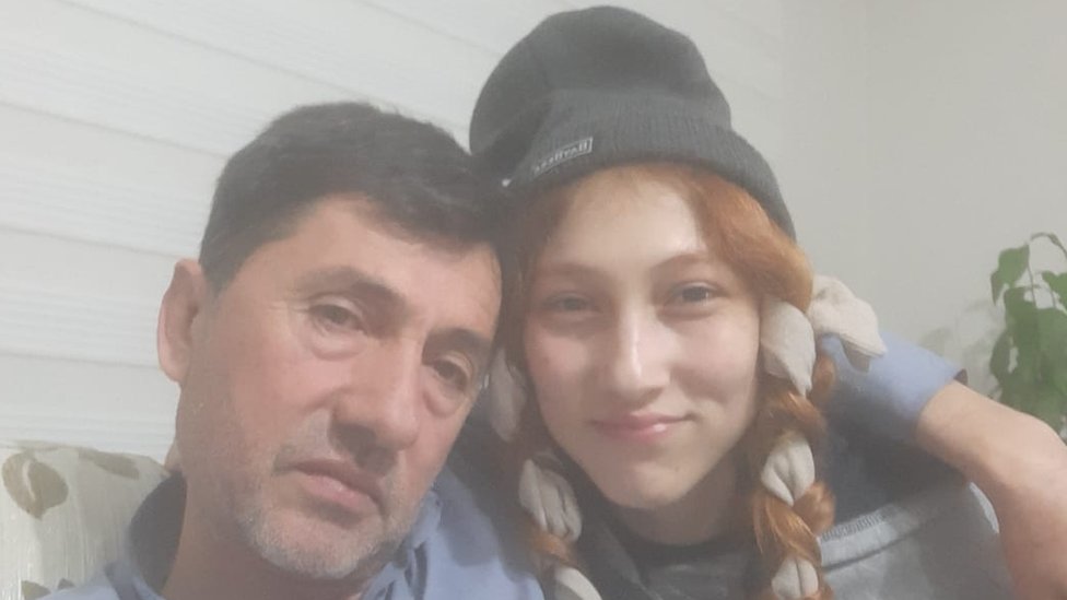 @IDESupporters This is #AyşegülAydın with her father.
In Gebze 2021, an illegal 20-year-old Afghan man killed her in a rape attempt. He is in prison waiting the final verdict.
We need to unite against the invaders.