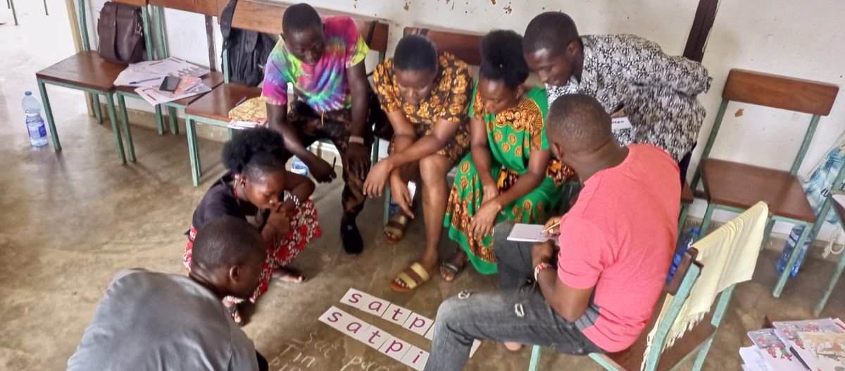 ALP_program's tweet photo. #Day3Training
#MyVillageChampions
#KilifiCounty
#FoundationalLiteracy https://t.co/D94wq4D5M7