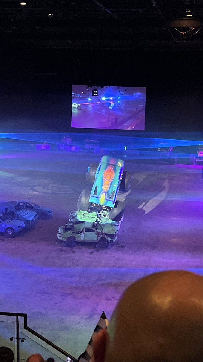 run_daddy_run88's tweet photo. #hotwheelsmonstrucklive https://t.co/RwFyf2S4X9