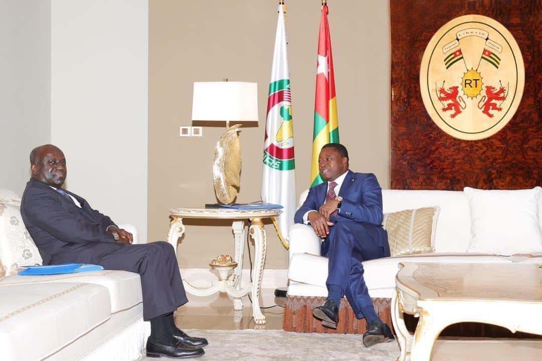 ConseilEntente's tweet photo. M. @marcelamontanoh, Secrétaire Exécutif du Conseil de l’Entente, a été reçu en audience, le vendredi 20 janvier 2023, par S.E.M. @FEGnassingbe, Président de la République Togolaise, Président en exercice de la Conférence des Chefs d’Etat du Conseil de l’Entente. https://t.co/IyKCCU4Otj
