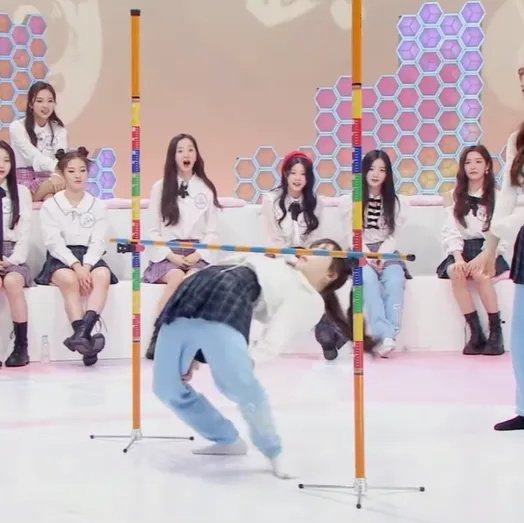 dahye03z's tweet photo. 🎶 limbo limbo lim..
bo limbo limbo lim 🎵

#김다연 #KimDayeon 
#홍혜주 #HongHyeju https://t.co/chdOCvDZQA