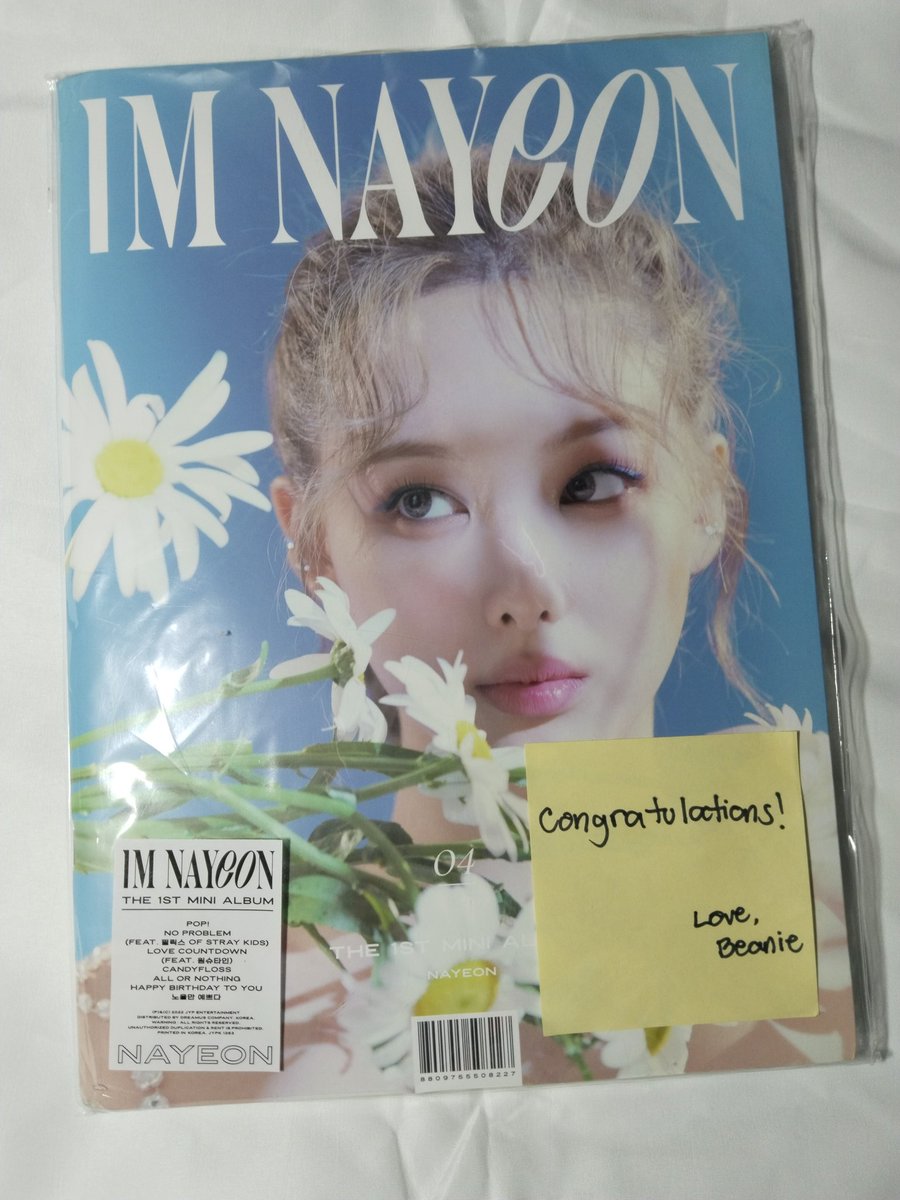 svnnknc's tweet photo. helloo, I already received im nayeon album thank you so much again @lovebeanie_ for this giveaway!! <3

#lovebeanieproofs https://t.co/gd24QceKmh