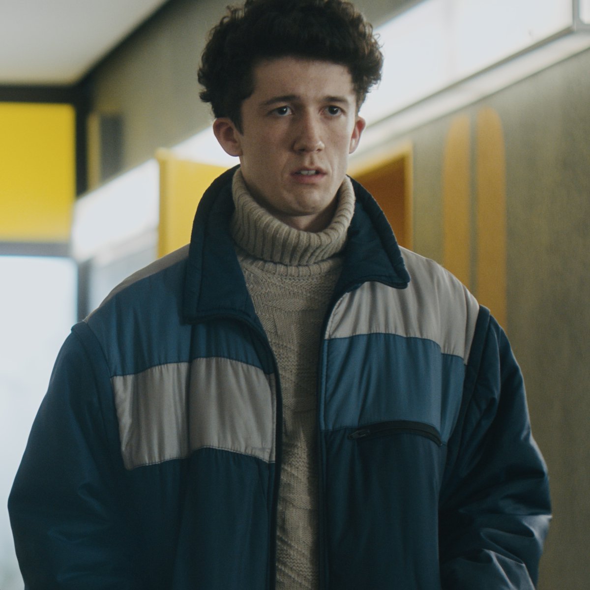 NetflixDE's tweet photo. Kim Kardashian has purchased Moritz Zimmermann‘s iconic Multifunktionsjacke for $500k, TMZ reports. https://t.co/6W3Iu3V2Sf