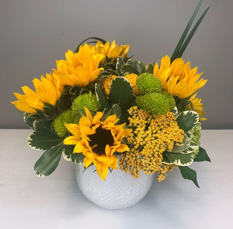 Open up your heart … and arms today for National Hugging Day!  If you can't give a hug in person, send a hug via the gift of flowers!

#suwaneetowneflorist #sendahug #nationalhuggingday #suwaneeflorist #flowerdelivery #gwinnettflorist #atlantaflorist
SuwaneeTowneFlorist.com