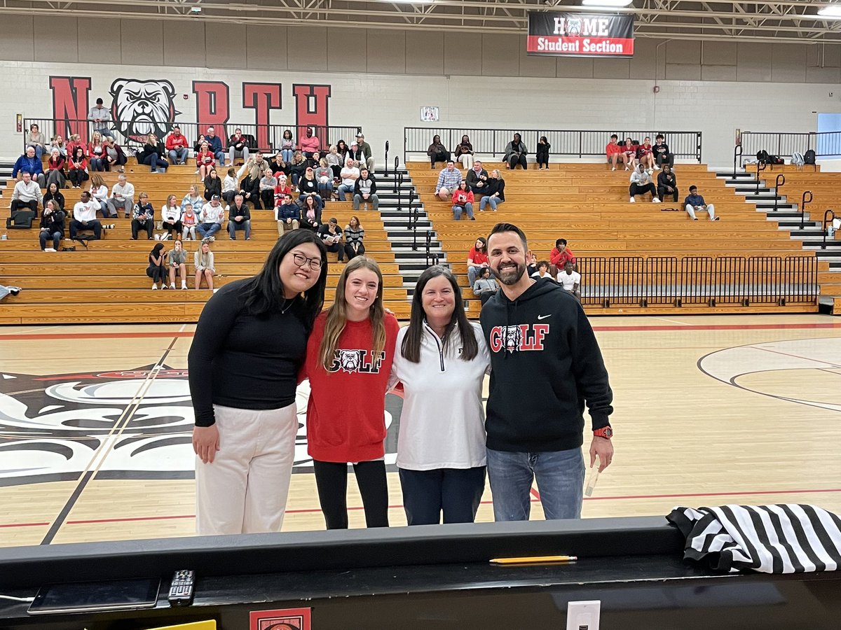 NGHSGolf's tweet photo. Always a special night celebrating NGHS Hall of Fame inductees. Former girls head coach John Payne accepting on behalf of Christina Yang (All County; All State - ‘13, ‘14, ‘15) as well as the 2022 North team (Area Champs; top 7 finish at the State Tournament) #DAWGS ⛳️🐾🏌️‍♀️ https://t.co/uS9i7oCWW9