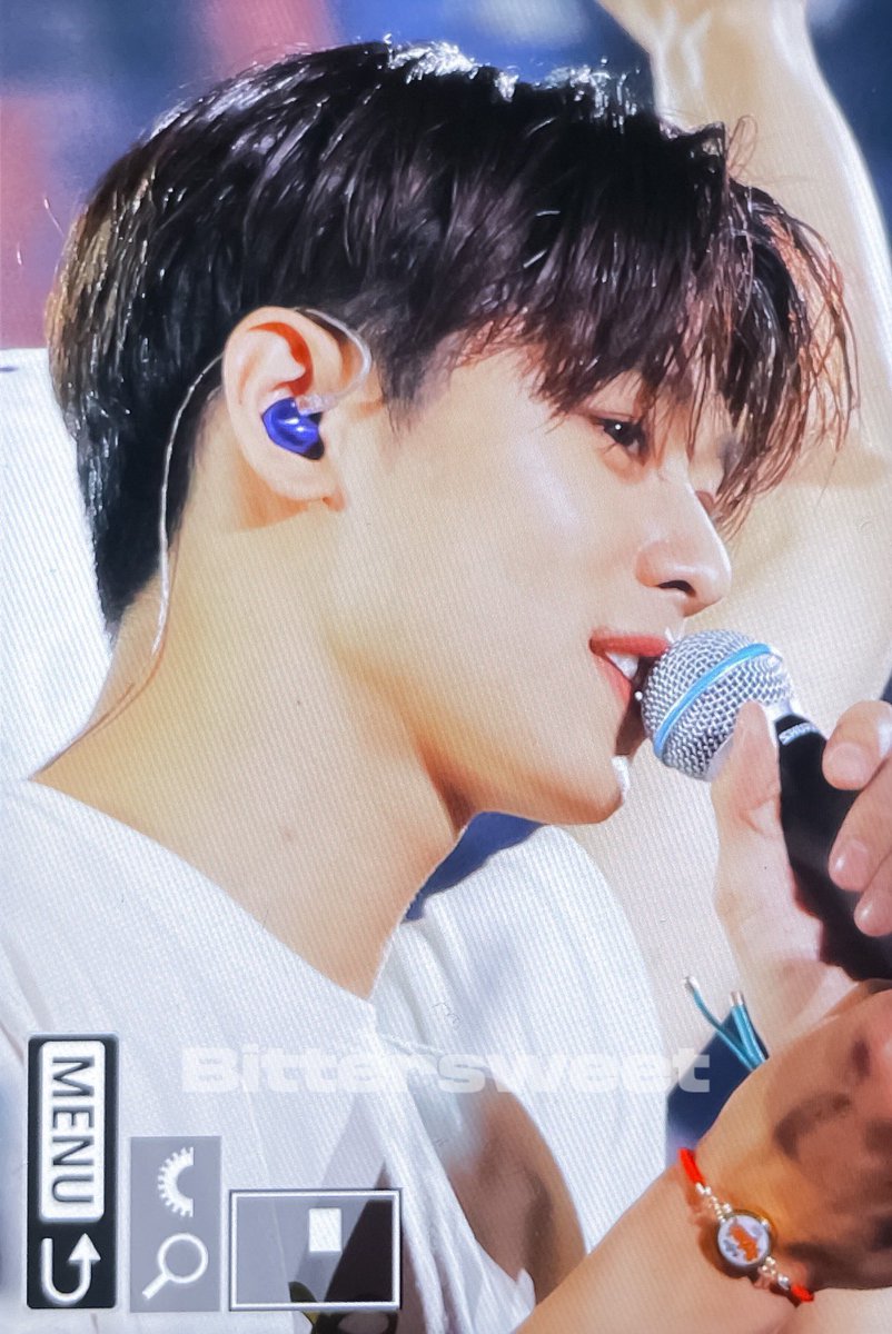 bittersweet_115's tweet photo. 230121 더비로드 재팬 첫콘
왕자님 등장

#THEBOYZ #JUYEON #더보이즈 #주연 https://t.co/jo7ZQcYVts