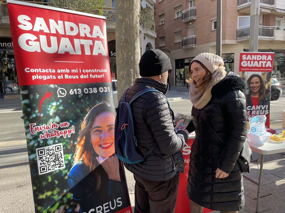 pscreus's tweet photo. 👉 Sempre escoltant-vos per conèixer a fons les vostres #propostes! Avui ha estat el torn del barri #MareMolas

👏 Gràcies a totes les #persones que heu vingut al Vermut amb la Guaita per exposar les vostres inquietuts i propostes de millora. Junts transformarem #Reus https://t.co/FmARcUhahF