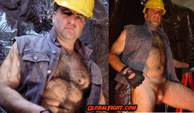 Construction Dad from https://t.co/uDvNgxouOP profiles  --  #hairybear #hairychest #hairyman #dilf #dilfs