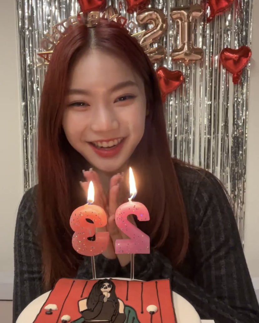 swithcafe's tweet photo. isa birthday live 🐱❤️ https://t.co/ODlvGlxNLo