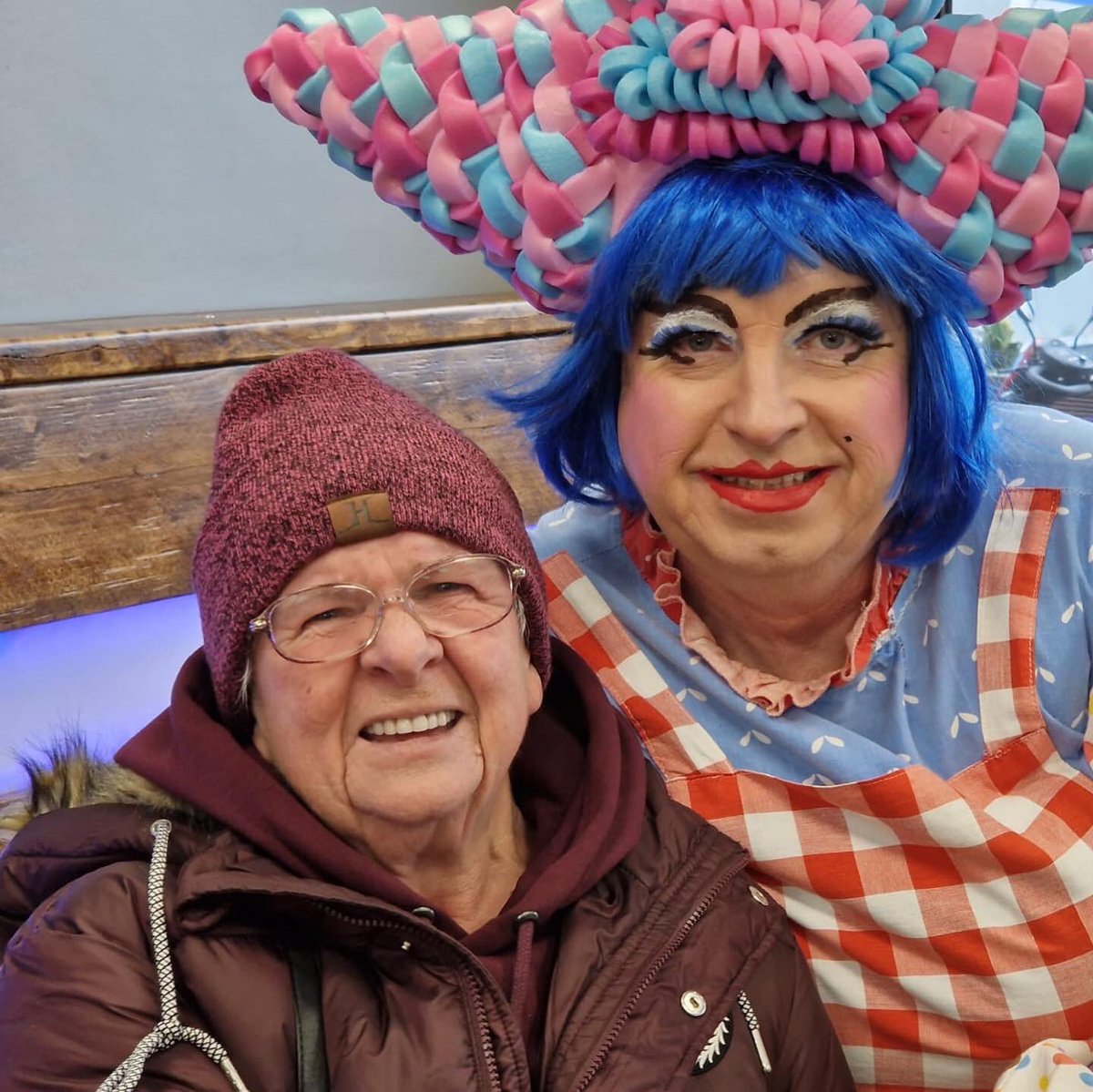 BramleyPlayers's tweet photo. Did you see us around Bramley centre today? Book your tickets for our family pantomime online: https://t.co/JADhFZ6Lji @WLDispatch @kevin_ritchie1 @BramleyTrinity https://t.co/xpCcUsK1nt