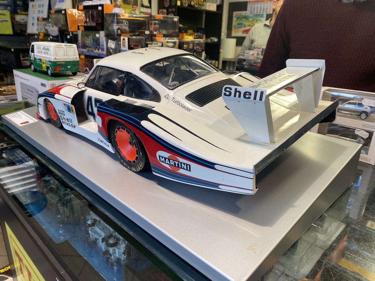 cars_tiny's tweet photo. Davide Gazzola ci presenta la sua ultima creazione! Porsche 935 “Moby Dick” completamente autocostruita in scala 1:8 #porsche #porsche935 #scala18 #scale18 #modellismo #models #porsche #porsche935 https://t.co/SR19xI53f2