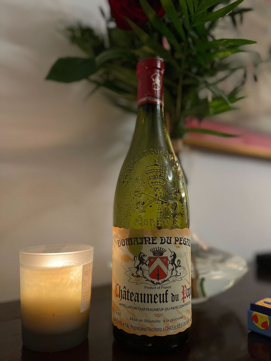 Bringing in the weekend with a 23-year-old piece of art 🍷 

#wine #chateauneufdupape #winechain