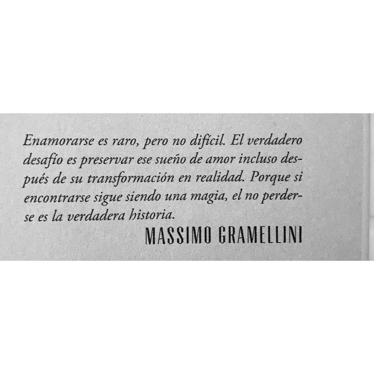 Cementedelibros's tweet photo. “Enamorarse es raro, pero no difícil.”
#cementeriodelibros https://t.co/MxF1JJUEy3