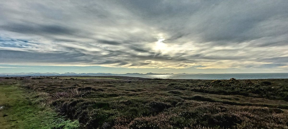 Does anyone ever feel worse after a walk? 

#WalksInWales
#NorthWales #Anglesey #TrearddurBay #winter