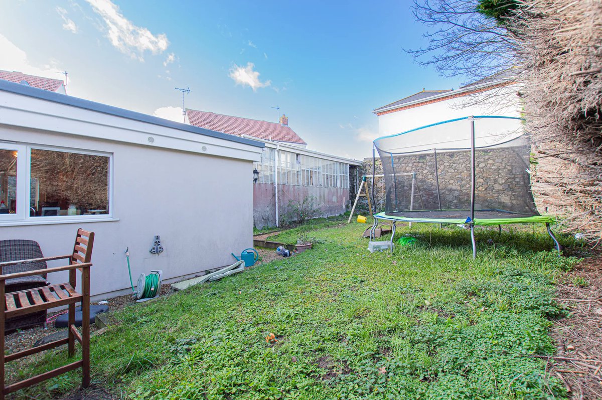 Sheppards Estate Agent tweet media