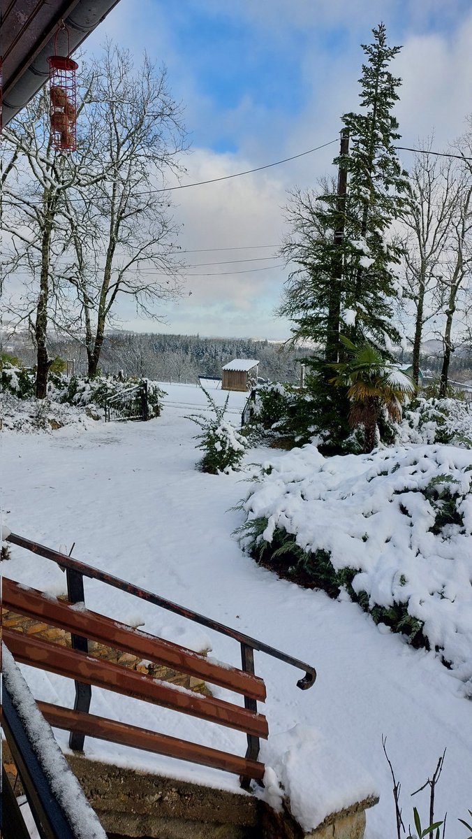 PeterJBayfield's tweet photo. Snow on Floressas https://t.co/Tw7GJXRXo4