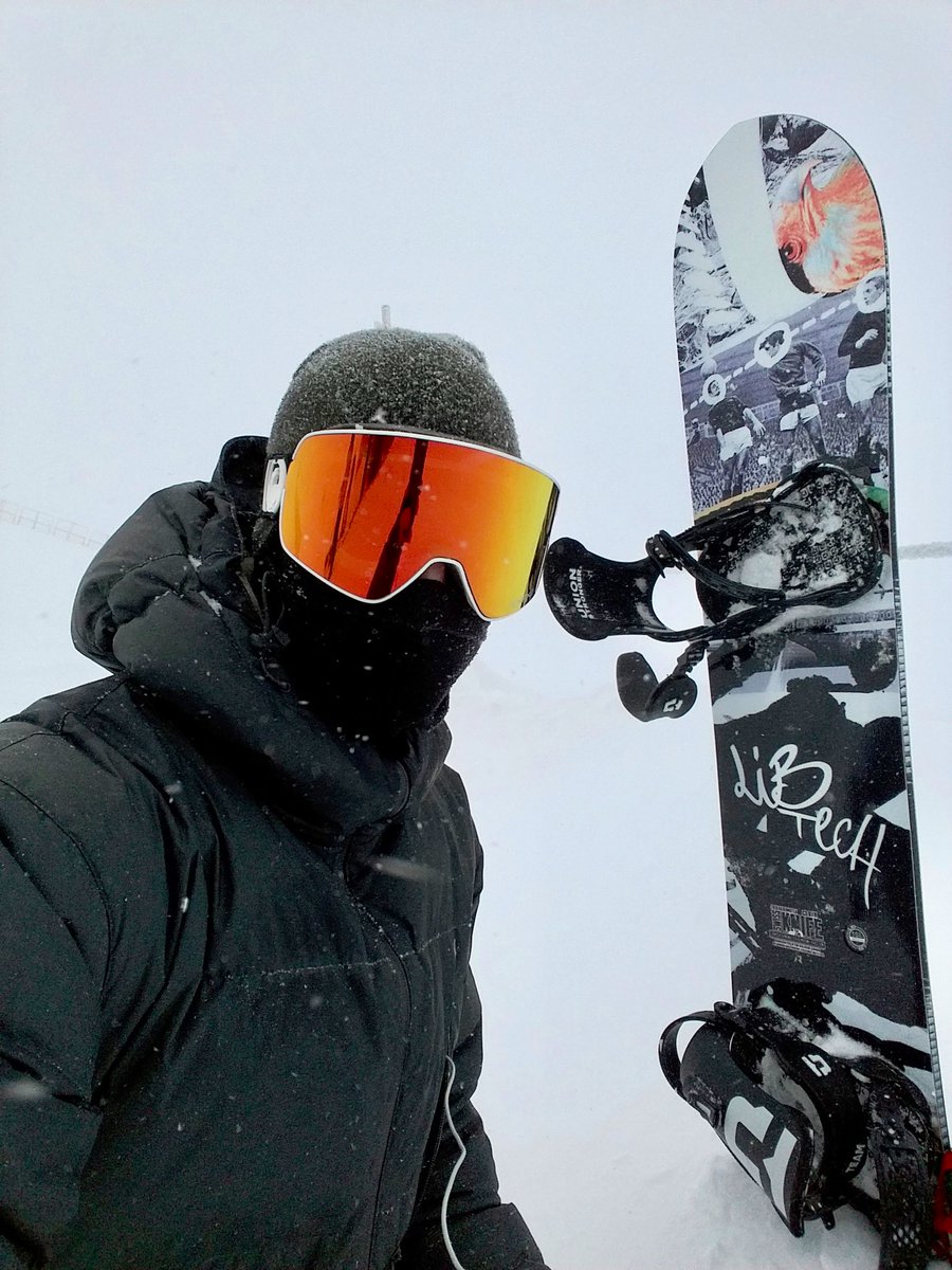 BAGG3RZ's tweet image. It’s gonna be wild 👐 Have a nice day Fam ❄️ see you later! DROP IT 🏂#snowboarding #libtechnologies #UnionBindings stronger team old member but still got it 🫡 #TOONZ #DegenToonz #TRIBE #NFTCommunity REPRESENT @DegenToonz @tribeodyssey #NFTs 🧨 #LFG💥💥