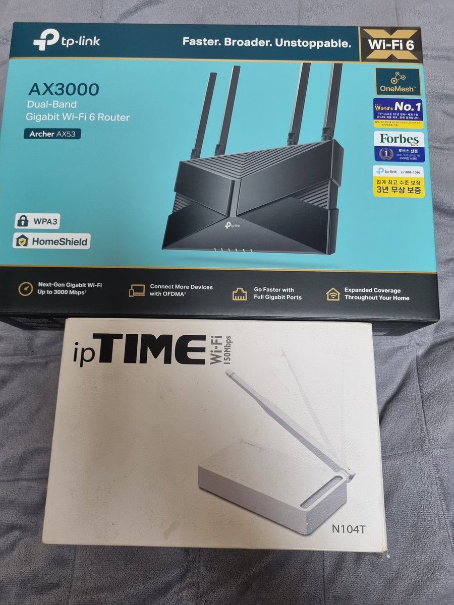 minato817's tweet photo. 한동안 대학교 시절 10년 전 부터 오래 썻던 성능이 150Mbps 밖에 안나오는 #iptime 공유기를 집에서 쓰다가 공유기 잘 몰라서 #tplink 공유기 성능 좋은걸로 드디어 바꾸네요.
대체 전 10년동안 이걸 어떻게 참은건지ㅋㅋㅋ;; https://t.co/xyhsrYxJ7r