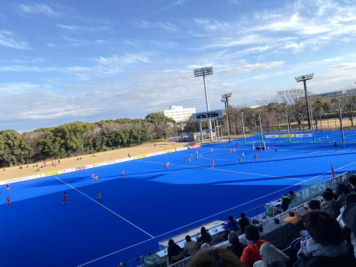 hagi_daisuke's tweet photo. 日本リーグ最終戦🏑
皆さんお疲れ様でした！
たくさんのお客さんに来て頂いて素直にビックリしました！
こうやって不定期ではありますが皆様と関わりを続けることができて嬉しいです😃
ありがとうございます😭

今後も引き続き宜しくお願いします！

そして真由美さんお疲れ様でした🌸

@verdy_hockey https://t.co/noRsCkhLB9